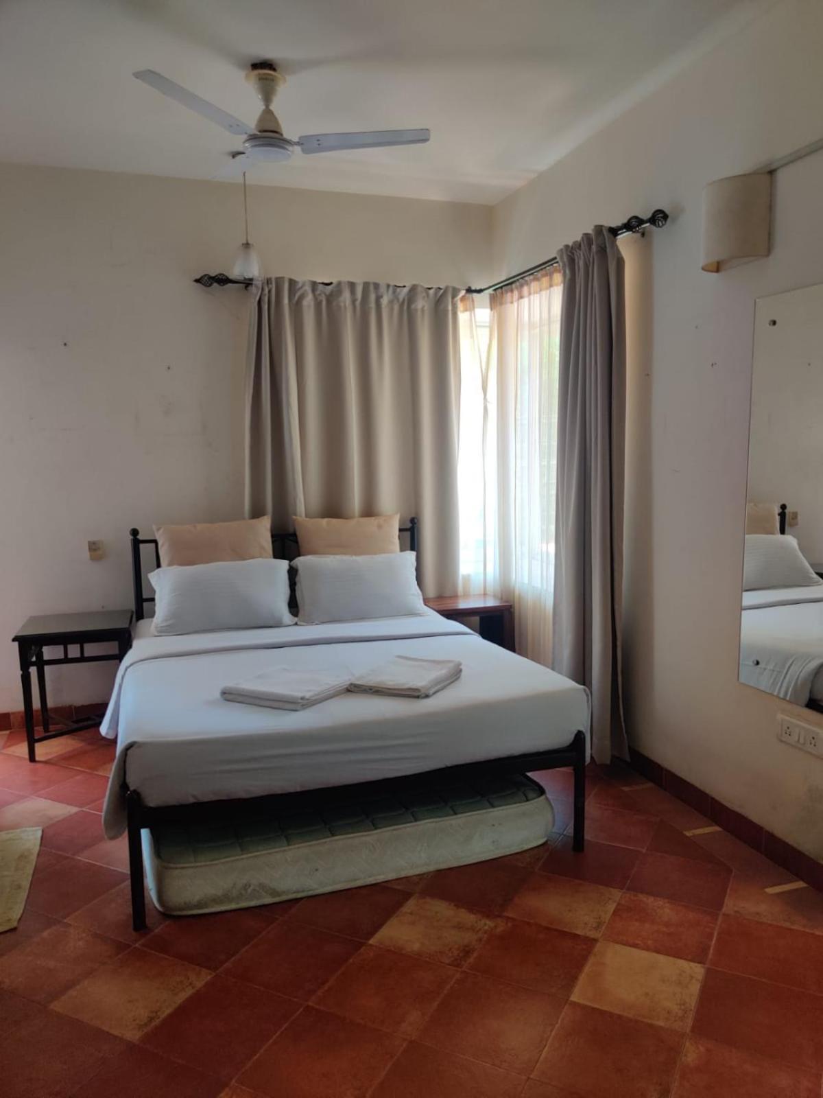 Ferienwohnung Aquavista At Casaphilomena Calangute Exterior foto